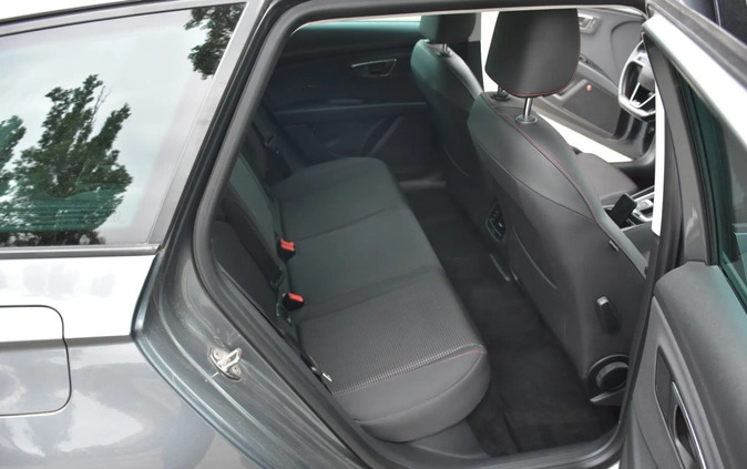 Seat Leon cena 59900 przebieg: 117000, rok produkcji 2018 z Błażowa małe 277